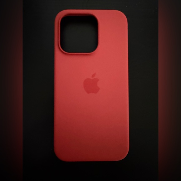 Apple iPhone 15 pro coral silicone case - Picture 1 of 1
